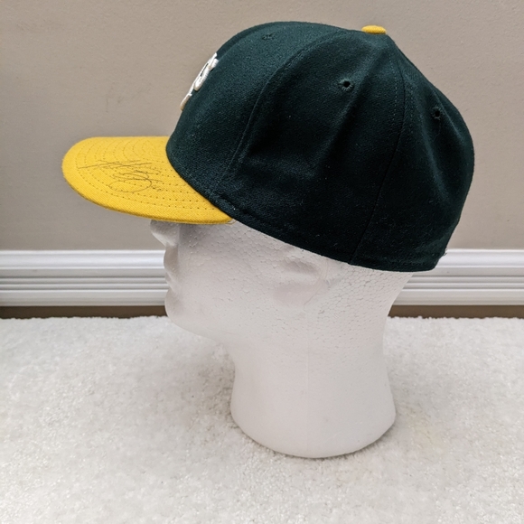 NWT. Authentic 59Fifty baseball cap OAKLAND As. Looks like it's been signed. - Picture 6 of 15